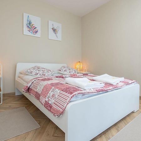 Apartament Karminowy Lejlighed Wadowice Eksteriør billede